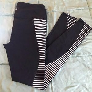 ALO YOGA HIGH-RISE LEGGINGS ❤️